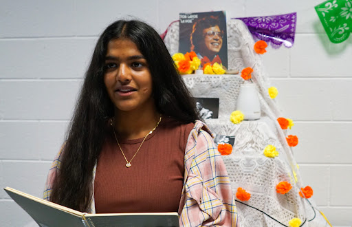  Divya Chama presents a sample speech in a persistent manner.