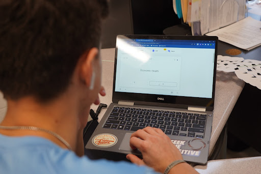 This student is shown studying on an important site, Quizlet. It's an online learning resource that can provide students with the information needed to pass a class.